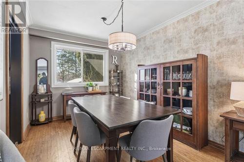 5119 Cherryhill Crescent, Burlington, ON - Indoor Photo Showing Dining Room