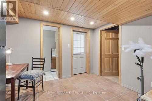 5119 Cherryhill Crescent, Burlington, ON - Indoor Photo Showing Other Room