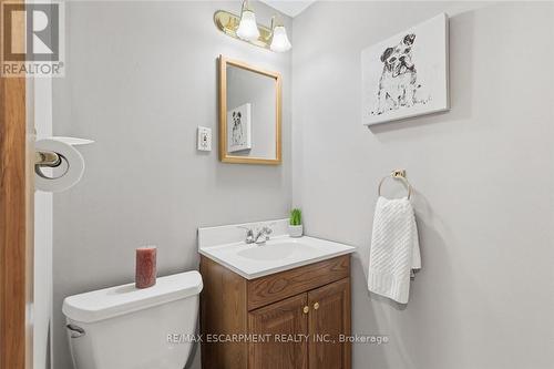 5119 Cherryhill Crescent, Burlington, ON - Indoor Photo Showing Bathroom