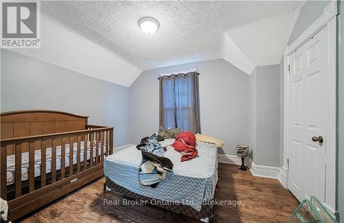 473 Colborne Street, Brantford, ON - Indoor Photo Showing Bedroom