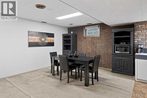 4112 19 Street Nw, Calgary, AB - Indoor Photo Showing Dining Room