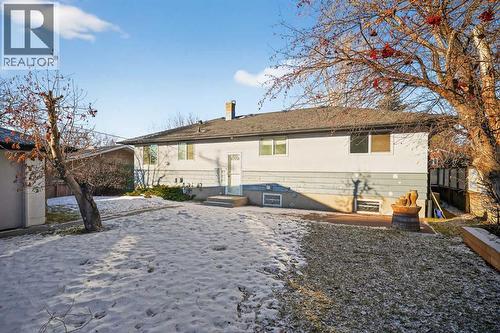 4112 19 Street Nw, Calgary, AB - Outdoor