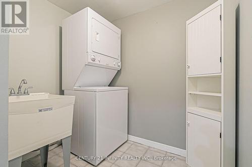 En-suite laundry - 306 - 80 Athol Street E, Oshawa (Central), ON - Indoor Photo Showing Laundry Room