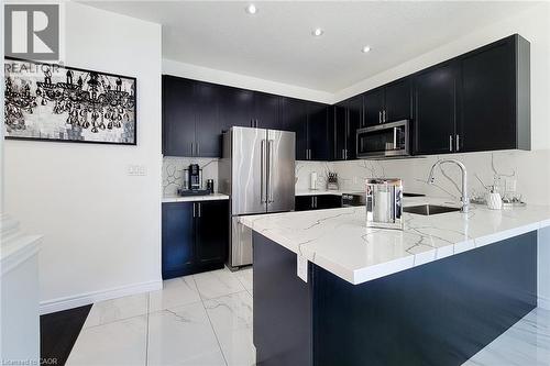 190 Bellagio Avenue, Stoney Creek, ON - Indoor Photo Showing Kitchen With Stainless Steel Kitchen With Upgraded Kitchen