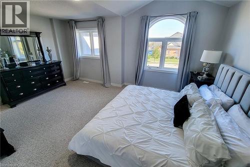 190 Bellagio Avenue, Stoney Creek, ON - Indoor Photo Showing Bedroom
