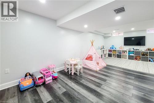 190 Bellagio Avenue, Stoney Creek, ON - Indoor