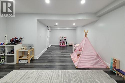 190 Bellagio Avenue, Stoney Creek, ON - Indoor