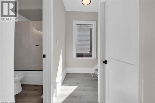 70 Robins Avenue, Hamilton, ON - Indoor Photo Showing Other Room