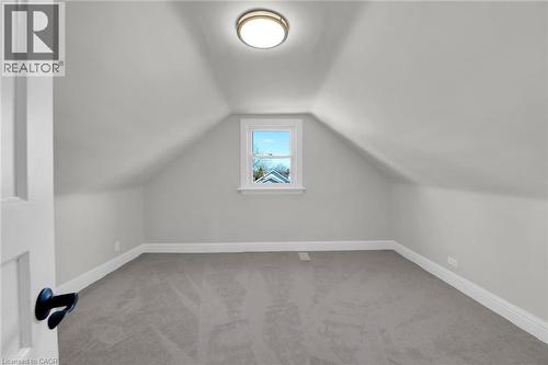 70 Robins Avenue, Hamilton, ON - Indoor Photo Showing Other Room