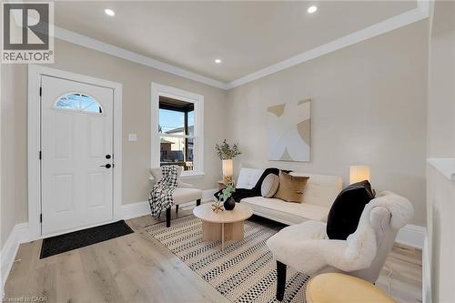 70 Robins Avenue, Hamilton, ON - Indoor