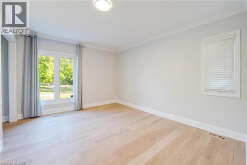 8 Ridgewood Drive, Richmond Hill, ON - Indoor Photo Showing Other Room