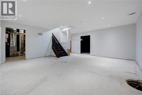 8 Ridgewood Drive, Richmond Hill, ON - Indoor