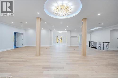 8 Ridgewood Drive, Richmond Hill, ON - Indoor Photo Showing Other Room