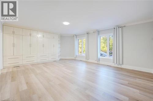 8 Ridgewood Drive, Richmond Hill, ON - Indoor Photo Showing Other Room