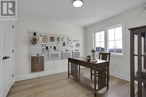 40 Lucas Road, St. Thomas, ON - Indoor Photo Showing Dining Room