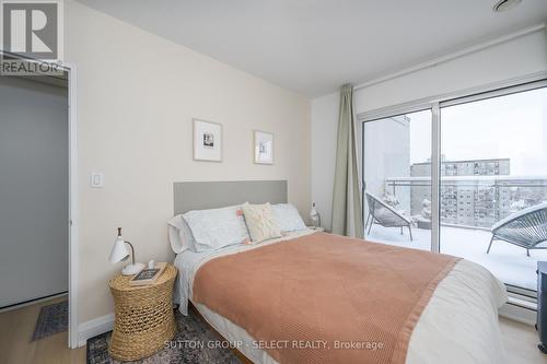 903 - 544 Talbot Street, London East (East F), ON - Indoor Photo Showing Bedroom