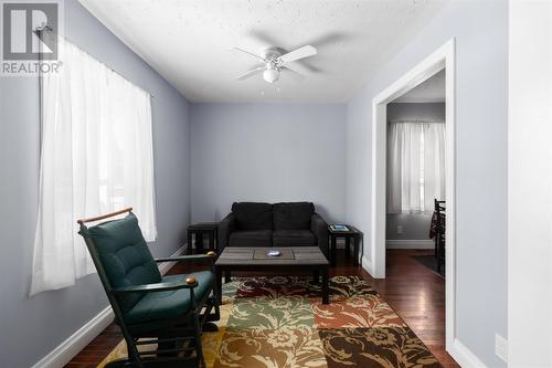 324 Fifth Ave, Sault Ste. Marie, ON - Indoor