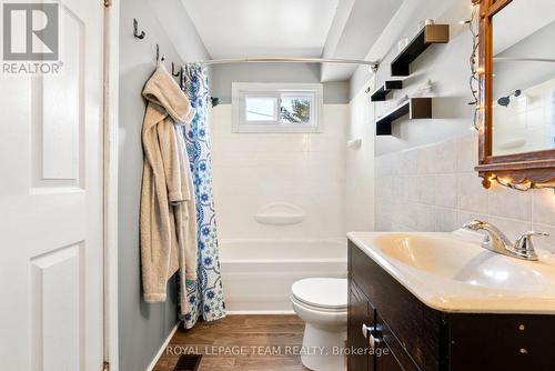 3314 County Road 12 Road, North Stormont, ON - Indoor Photo Showing Bathroom