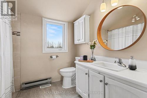 237 Queen West Street, North Dundas, ON - Indoor Photo Showing Bathroom
