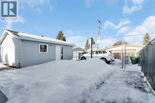 30 Wishart Street, Red Deer, AB - Outdoor