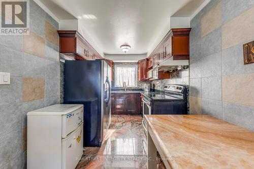 200 Invergordon Avenue, Toronto, ON - Indoor Photo Showing Kitchen