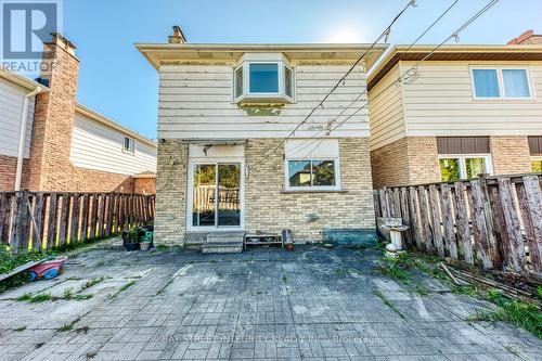 200 Invergordon Avenue, Toronto, ON - Outdoor With Exterior