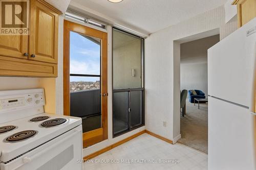 Ph2 - 284 Mill Road, Toronto, ON - Indoor Photo Showing Kitchen