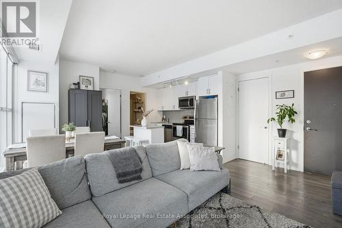 801 - 550 North Service Road, Grimsby, ON - Indoor Photo Showing Living Room