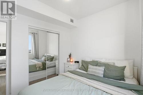 801 - 550 North Service Road, Grimsby, ON - Indoor Photo Showing Bedroom