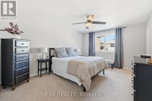 45 Browview Drive, Hamilton, ON - Indoor Photo Showing Bedroom