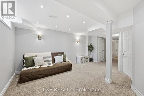 45 Browview Drive, Hamilton, ON - Indoor Photo Showing Other Room