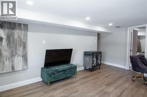 31 Adelaide Street North, Chatham, ON - Indoor