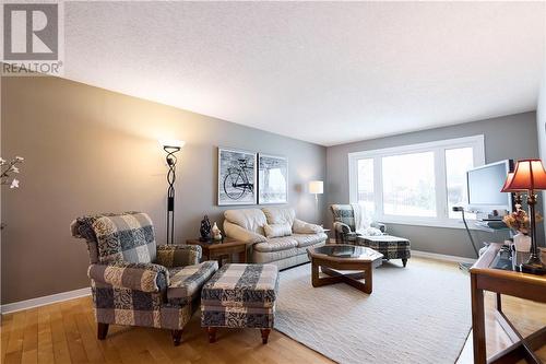 1225 Drummond, Sudbury, ON - Indoor Photo Showing Living Room