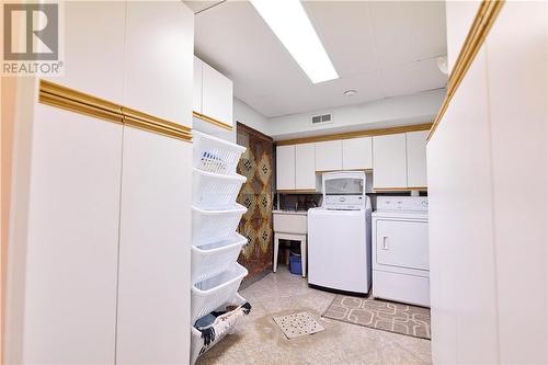 1225 Drummond, Sudbury, ON - Indoor Photo Showing Laundry Room