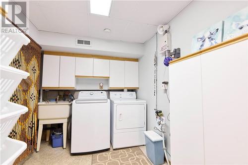 1225 Drummond, Sudbury, ON - Indoor Photo Showing Laundry Room