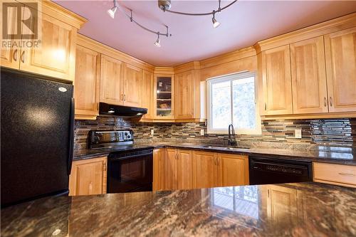 1225 Drummond, Sudbury, ON - Indoor Photo Showing Kitchen