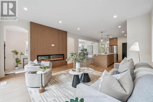126 Oxford Street, Guelph (Downtown), ON - Indoor Photo Showing Living Room With Fireplace