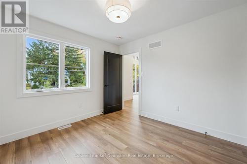 126 Oxford Street, Guelph (Downtown), ON - Indoor Photo Showing Other Room
