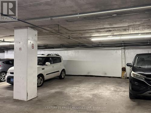 2405 - 389 Dundas Street, London East (East K), ON - Indoor Photo Showing Garage
