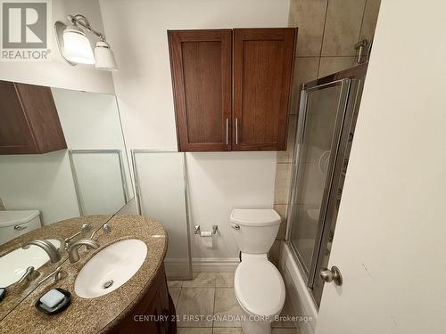 2405 - 389 Dundas Street, London East (East K), ON - Indoor Photo Showing Bathroom