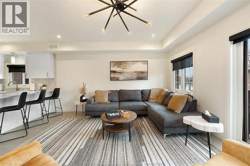 233 Watson Unit# 205, Windsor, ON - Indoor Photo Showing Living Room
