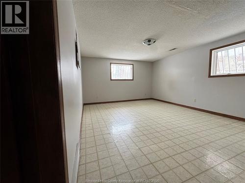 3034 Fazio Drive, Windsor, ON - Indoor Photo Showing Other Room