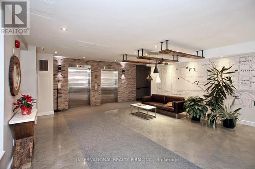Lobby - 408 - 800 King Street W, Toronto, ON - Indoor Photo Showing Other Room