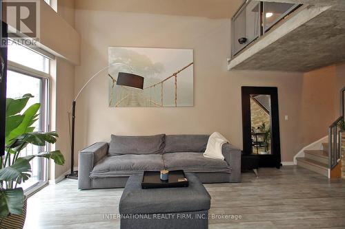 Living - 408 - 800 King Street W, Toronto, ON - Indoor Photo Showing Living Room