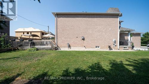 11 Richelieu Court, Caledon, ON - Outdoor