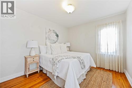759 Melrose Avenue, Sarnia, ON - Indoor Photo Showing Bedroom
