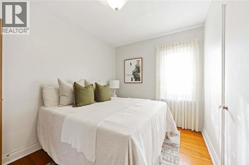 759 Melrose Avenue, Sarnia, ON - Indoor Photo Showing Bedroom