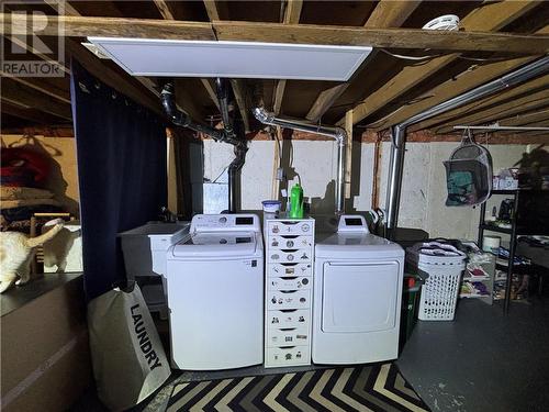 93 Sturgeon Street, Dowling, ON - Indoor Photo Showing Laundry Room