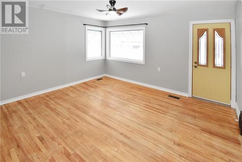 12 Riverview Avenue, Levack, ON - Indoor Photo Showing Other Room