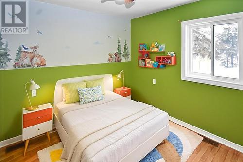12 Riverview Avenue, Levack, ON - Indoor Photo Showing Bedroom